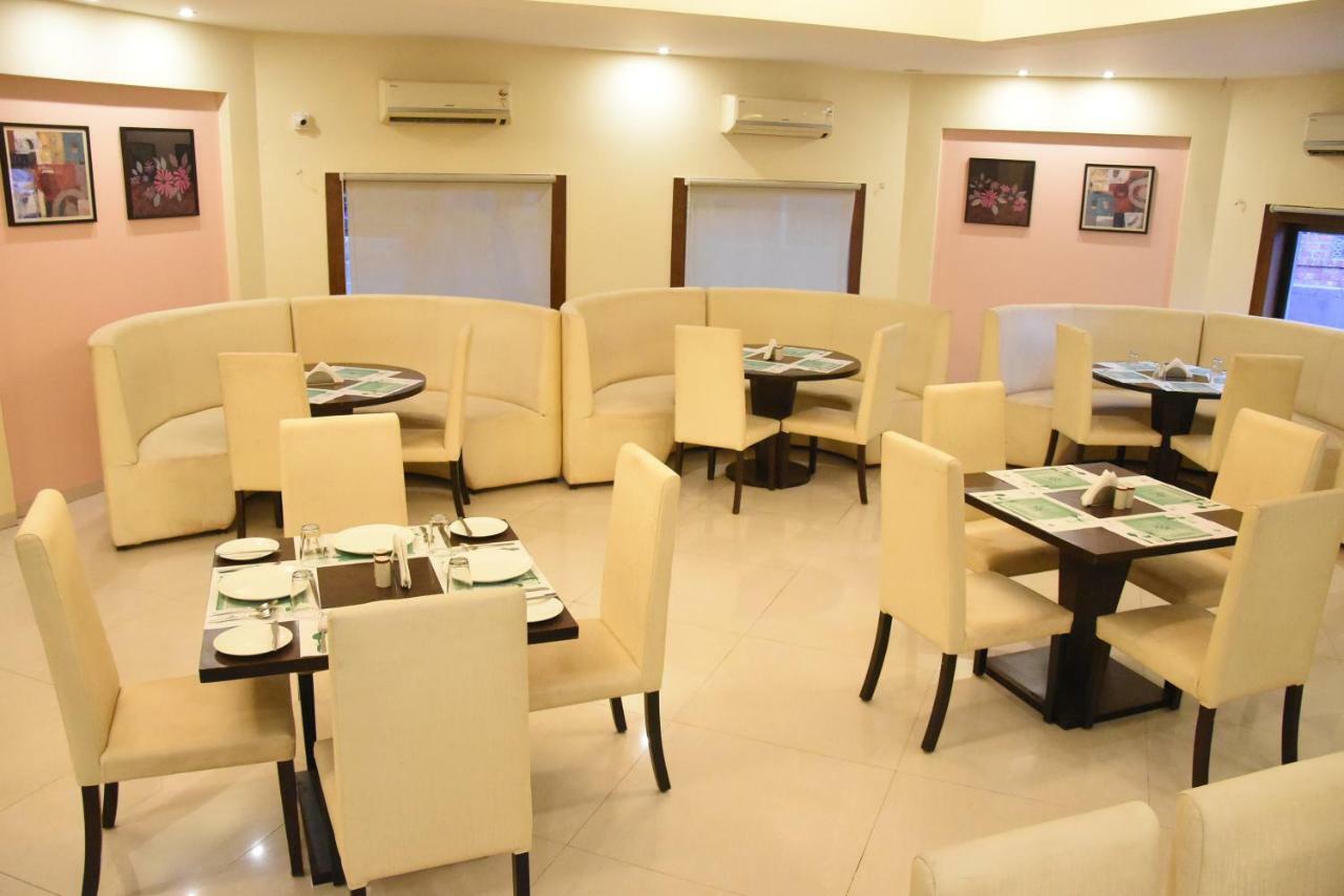 Hotel Landmark Ratnagiri Exterior photo