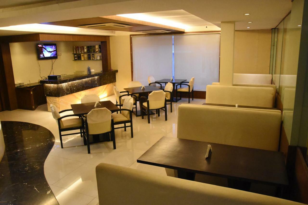 Hotel Landmark Ratnagiri Exterior photo